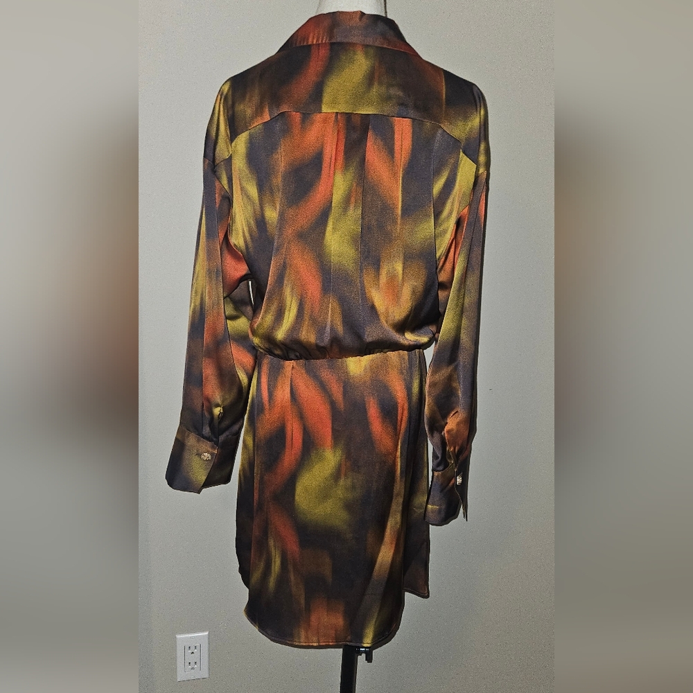 NWT Gianni Bini Avery Long Sleeve Satin Wrap Dress:Border Blur Print:Sizes-10&14 - Picture 4 of 12